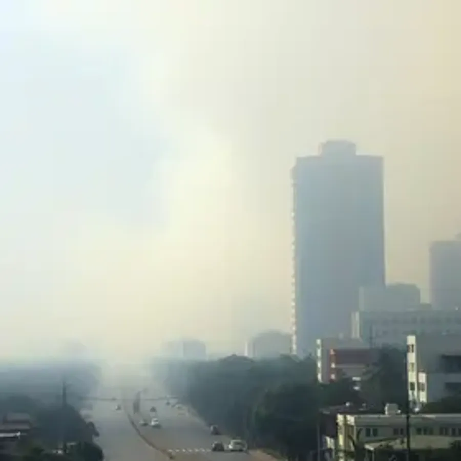 VÍDEO: Queimadas fazem Manaus amanhecer encoberta de fumaça pelo 2º dia seguido; qualidade do ar chegou a nível 'muito ruim'