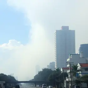 VÍDEO: Pelo 2º dia seguido, fumaça encobre Manaus; qualidade do ar volta a atingir nível péssimo