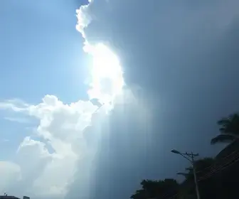 Previsão do tempo hoje para Manaus (AM): sol com muitas nuvens e períodos de céu nublado; noite com pancadas de chuva
