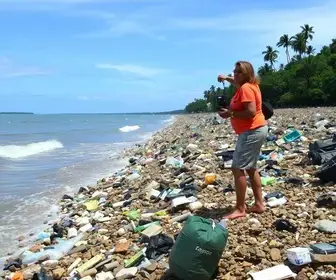 Prefeito Renato Junior reforça limpeza da orla de Manaus com mais de 2,5 mil toneladas de lixo retiradas em 2026